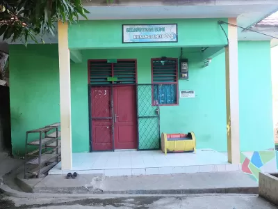 Fasilitas Lab Komputer Tampak Depan